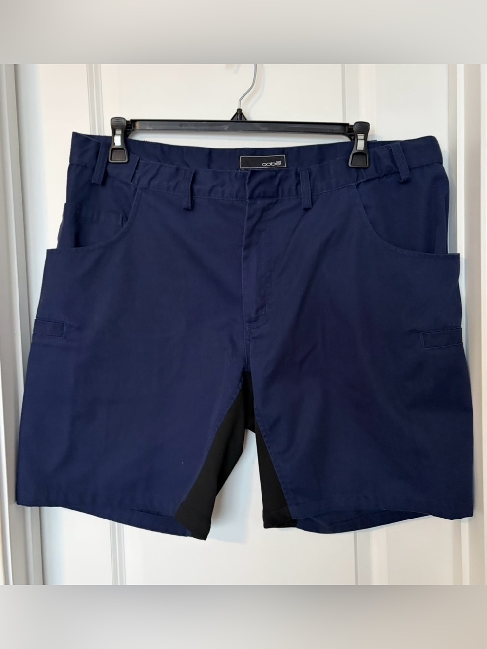 Oobe Men's Navy Cargo Shorts with Side Pocket
Size 38/9